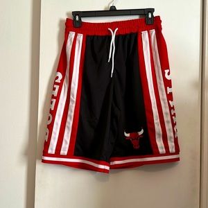 NWOT Chicago Bulls shorts